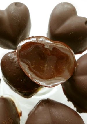 材料2個で　ピーチが溶け出るチョコレート-レシピのメイン写真