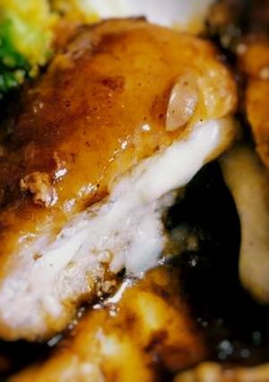 簡単☆チーズの入った和風煮込みハンバーグ-レシピのメイン写真