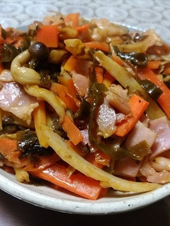 3種キノコ、蓮根、人参のソース炒め-レシピのメイン写真