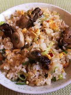 オイル漬け牡蠣でチャーハン-レシピのメイン写真