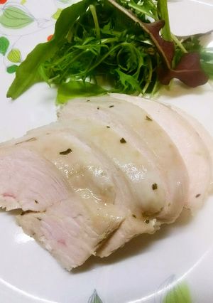 簡単！蒸し鶏のハーブソルト＆オイル漬け♪-レシピのメイン写真