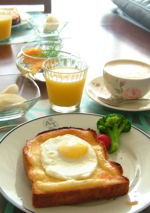 ♪簡単朝食！サニーサイドアップトースト♪-レシピのメイン写真