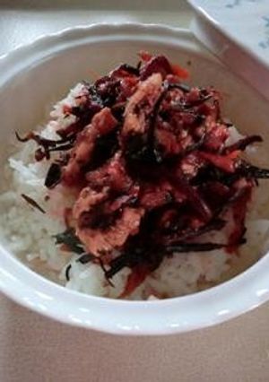 ひじきとビーツの混ぜご飯-レシピのメイン写真