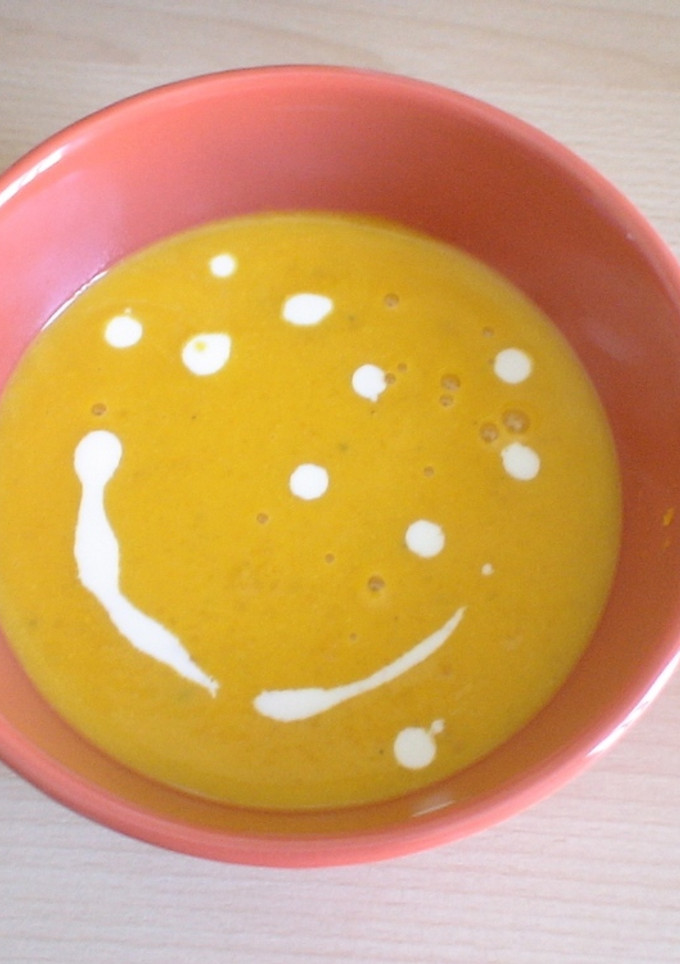 顔がほころぶ。かぼちゃスープ-レシピのメイン写真