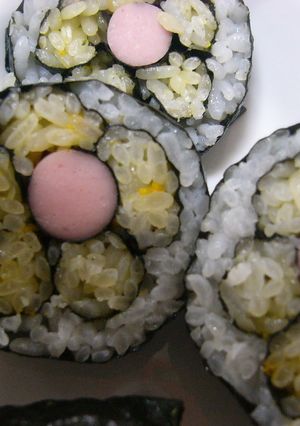 お花の巻き寿司(キャラ弁)-レシピのメイン写真