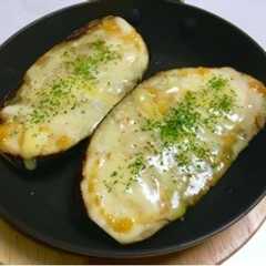 รูปของ めっちゃ簡単‼︎米ナスのチーズ焼き☆