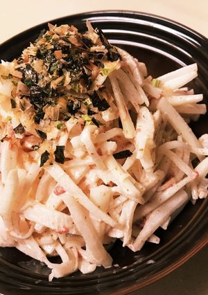 大根消費に大根サラダ、梅マヨポン！！-レシピのメイン写真