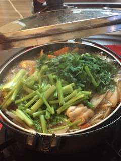 簡単!野菜たっぷり!鶏肉とせり(芹)の鍋-レシピのメイン写真