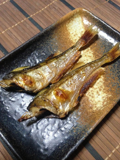 簡単♪ハタハタの塩焼き&骨の取り方-レシピのメイン写真