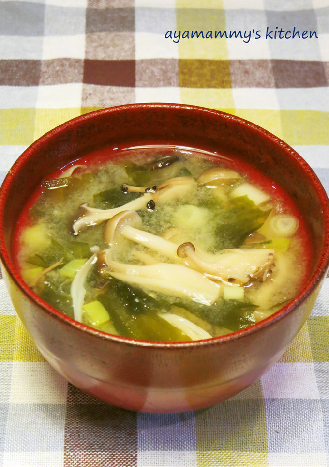 きのことわかめのお味噌汁♪-レシピのメイン写真