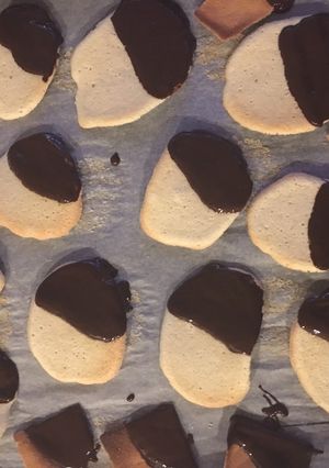 アーモンドメレンゲ チョコレート添え-レシピのメイン写真
