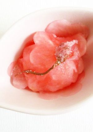 梅酢の代わりに食紅で　大根の桜漬け-レシピのメイン写真
