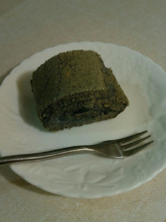 黒ごまロールケーキ-レシピのメイン写真