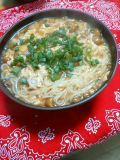 豚キムなめこの酸辣湯風あんかけラーメン-レシピのメイン写真