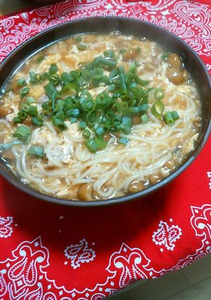 豚キムなめこの酸辣湯風あんかけラーメン-レシピのメイン写真