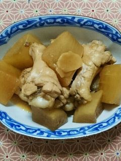 大根大量消費!鶏手羽元と大根の簡単煮!-レシピのメイン写真