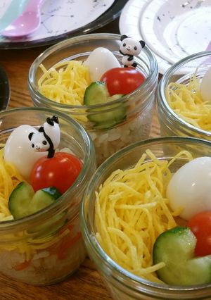 ひな祭り会♥あっという間にカップ寿司♡-レシピのメイン写真