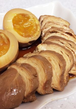 鶏胸肉のハムとトロリ味玉で親子漬け-レシピのメイン写真