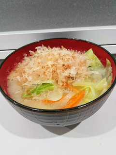おかかのせ 野菜の白い味噌汁-レシピのメイン写真