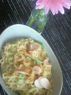 インスタント麺でインドネシア風やきそば♪-レシピのメイン写真