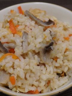 炊飯器で簡単に!!あわび茸の炊き込みご飯-レシピのメイン写真