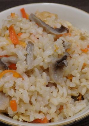 炊飯器で簡単に!!あわび茸の炊き込みご飯-レシピのメイン写真
