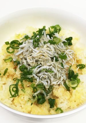 ＊簡単＊しらすの卵かけご飯-レシピのメイン写真