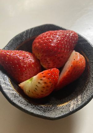 いちごのヘタ取り-レシピのメイン写真