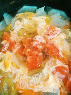 トマトと卵でまとめる♪残り野菜スープ-レシピのメイン写真