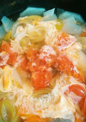 トマトと卵でまとめる♪残り野菜スープ-レシピのメイン写真