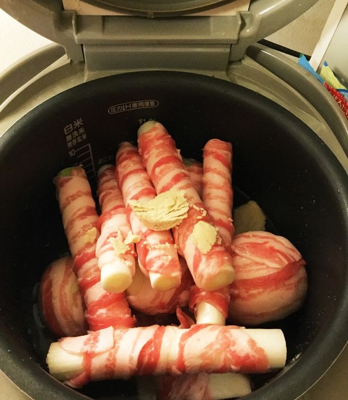 大根・玉葱・白葱の豚バラ煮込み(炊飯器)-レシピのメイン写真