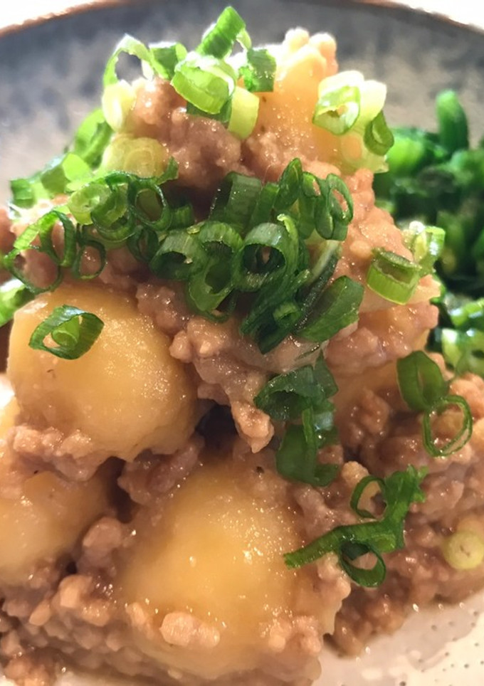 味噌仕立て 新ジャガのそぼろ餡煮-レシピのメイン写真