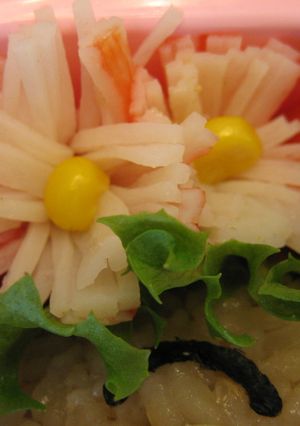 キャラ弁おかず☆カニカマのお花☆-レシピのメイン写真