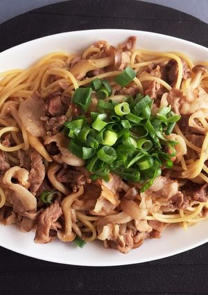 簡単！男飯！しめじの和風豚生姜焼きパスタ-レシピのメイン写真