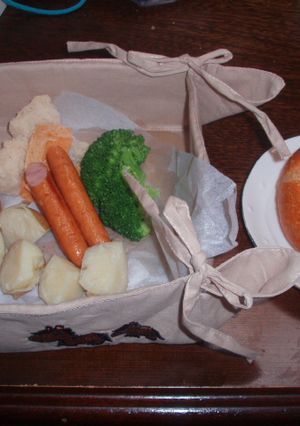 手軽なチーズフォンデュー丸ごと食べて！-レシピのメイン写真
