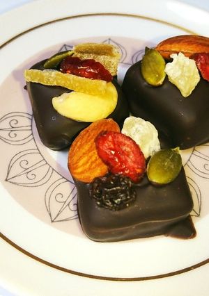 バレンタイン♪ドライフルーツお洒落チョコ-レシピのメイン写真