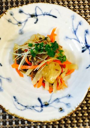サバ味噌煮缶で簡単美味しいおかず-レシピのメイン写真