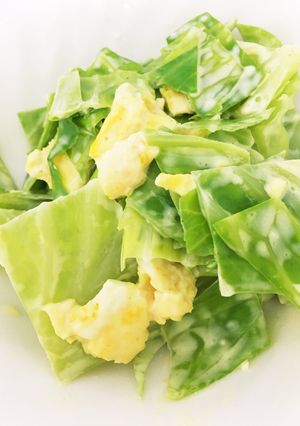 あと一品☆キャベツと卵のカレー風味サラダ-レシピのメイン写真