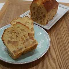 รูปของ シナモンりんごで♪簡単パウンドケーキ。