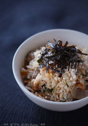 豚ニラキムチの炊き込みご飯-レシピのメイン写真