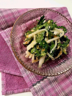 春菊と大根のさっぱり酢味噌和えサラダ♪-レシピのメイン写真