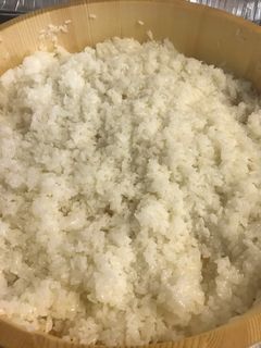 酢飯 黄金比 お寿司屋さんの基本の酢飯 by ケロケロ2号あん