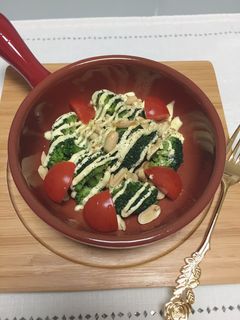 貧血改善!ブロッコリー&ナッツのマヨ焼き-レシピのメイン写真