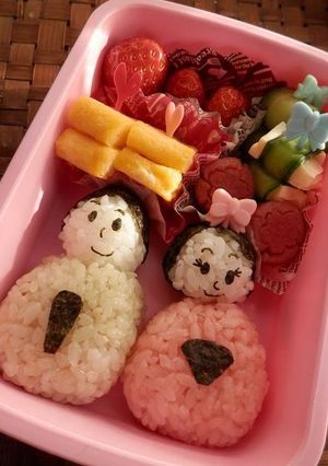簡単★ひな祭りデコおにぎり-レシピのメイン写真
