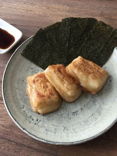【卯月製麺】はふはふ♪餅のバター焼き-レシピのメイン写真