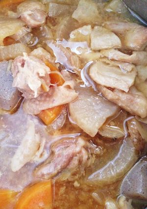 圧力鍋で簡単!あったか鶏と鶏皮みそ煮込み-レシピのメイン写真