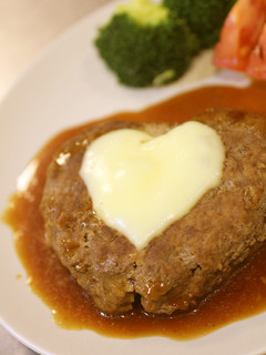 ふわふわジューシー♪チーズハンバーグ-レシピのメイン写真