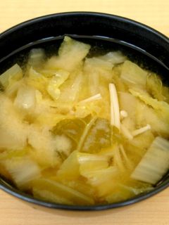はくさいとえのきの味噌汁-レシピのメイン写真