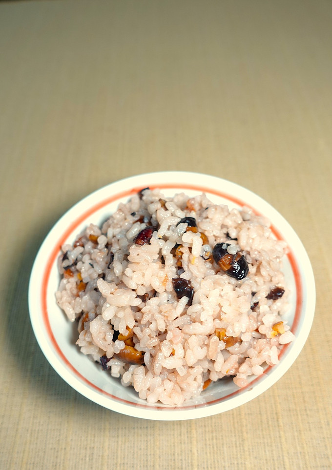 桜色の黒豆ご飯-レシピのメイン写真