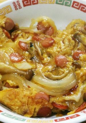 簡単 シメジとウインナーの玉子丼-レシピのメイン写真